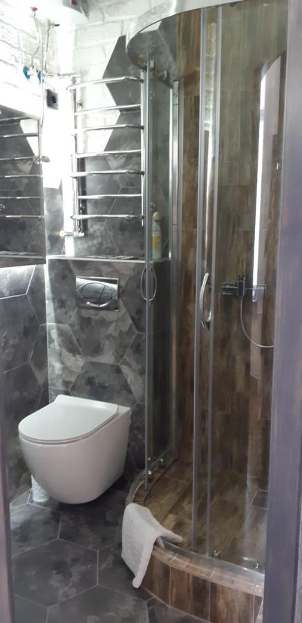 Lux Apartments Vinnytsia Bagian luar foto